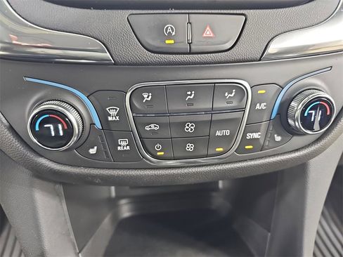 Certified 2023 Chevrolet Equinox LT image 30