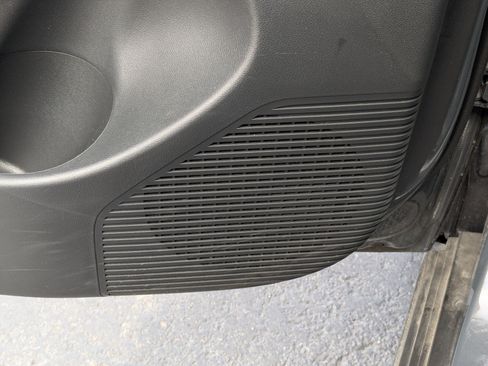 Certified 2025 Hyundai Kona SEL AWD/4WD image 15