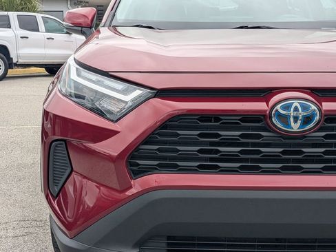 Used 2022 Toyota RAV4 XLE image 9