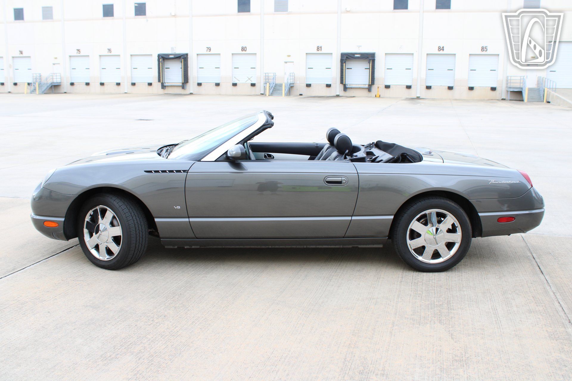 Used 2003 Ford Thunderbird RWD image 2