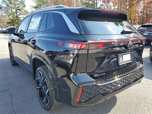 New 2026 Volkswagen Tiguan SEL R-Line image 6