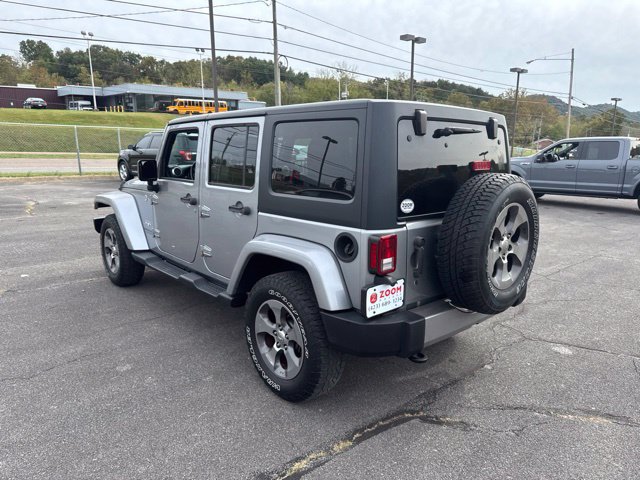Used 2017 Jeep Wrangler Unlimited Sahara AWD/4WD image 6