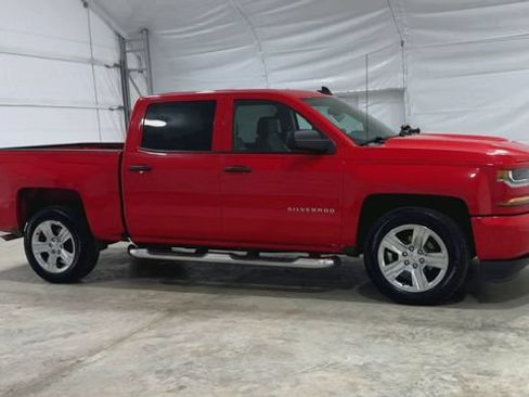 Used 2018 Chevrolet Silverado 1500 Custom w/ Custom Value Package RWD image 6