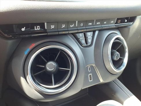 Used 2025 Chevrolet Blazer LT image 26