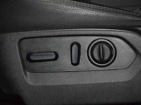 Used 2023 GMC Sierra 3500 Denali w/ Denali Ultimate Package image 43