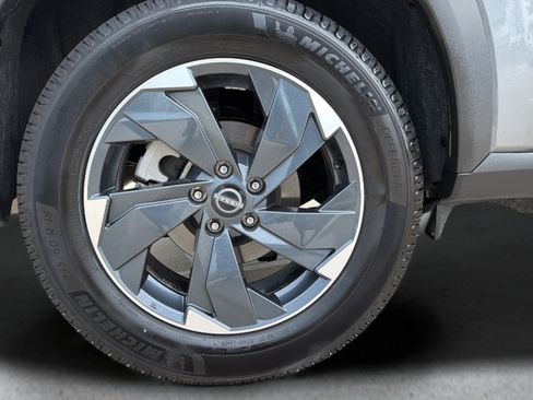 Certified 2024 Nissan Rogue SV AWD/4WD image 24