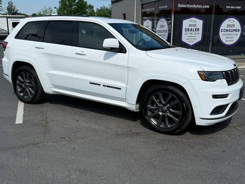 Used 2018 Jeep Grand Cherokee High Altitude AWD/4WD image 2