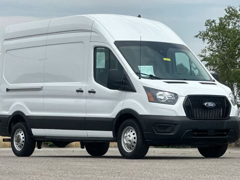 Certified 2025 Ford Transit 250 148 High Roof AWD image 9
