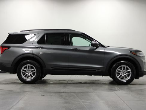 New 2026 Ford Explorer Active image 3