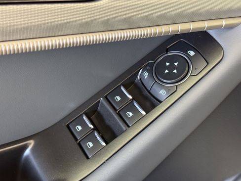 New 2026 Ford Explorer Active RWD image 16