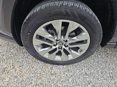 Certified 2019 Toyota RAV4 Limited w/ Advanced Technology Package AWD/4WD image 10
