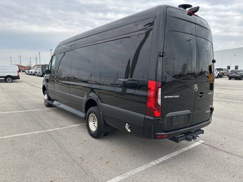 Used 2023 Mercedes-Benz Sprinter 3500 image 18