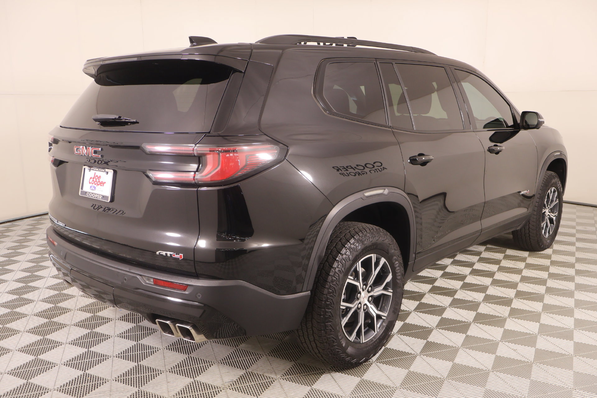 Used 2024 GMC Acadia AT4 w/ Luxury Package AWD/4WD image 24