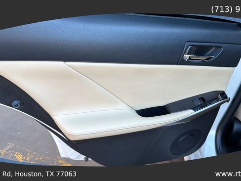 Used 2015 Lexus IS 250 w/ Navigation System Package RWD image 27