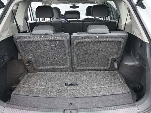 Used 2021 Volkswagen Tiguan SEL image 12