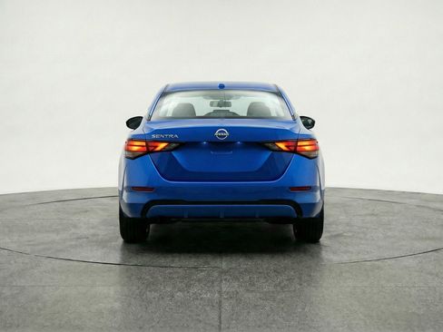 Used 2025 Nissan Sentra SV image 7