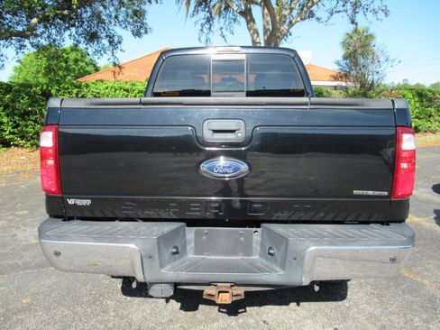 Used 2016 Ford F350 Lariat image 6