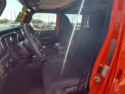 Used 2023 Jeep Wrangler Unlimited w/ 8.4" Radio Group AWD/4WD image 19