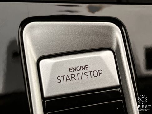 Used 2024 Volkswagen Atlas SEL Premium R-Line image 20