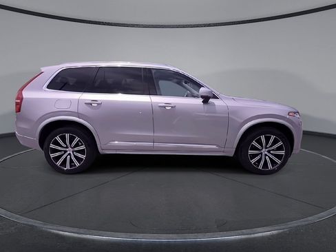 Certified 2025 Volvo XC90 B5 Core AWD/4WD image 9