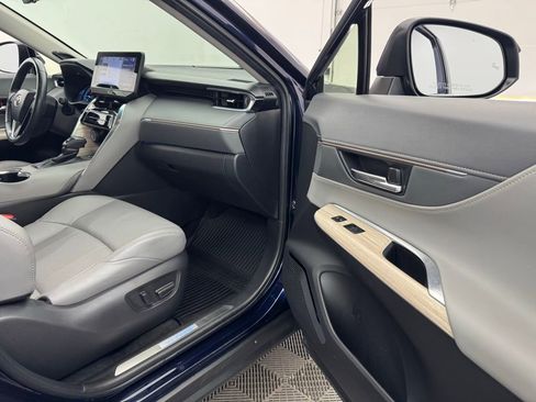 Used 2021 Toyota Venza Limited w/ Advanced Technology Package AWD/4WD image 36