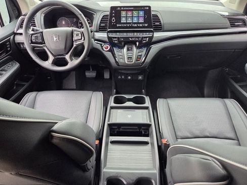 Certified 2026 Honda Odyssey Elite image 14