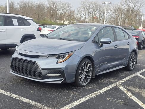 Used 2021 Toyota Corolla SE image 3