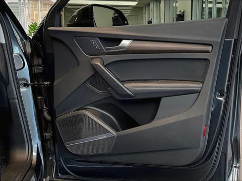 Certified 2023 Audi Q5 2.0T Premium Plus w/ Premium Plus Package image 23