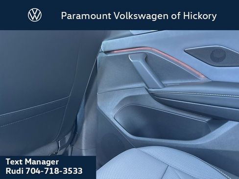 New 2026 Volkswagen Tiguan SE R-Line AWD/4WD image 17
