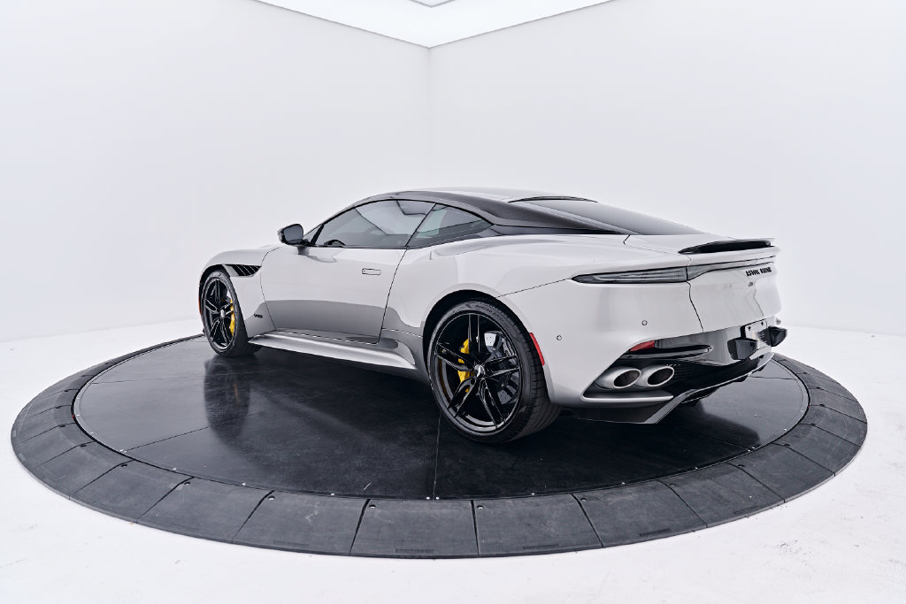 Used 2023 Aston Martin DBS Coupe RWD image 11