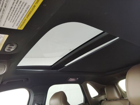 Used 2015 Lincoln MKC FWD w/ Equipment Group 102A Reserve image 16