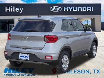 New 2026 Hyundai Venue SE