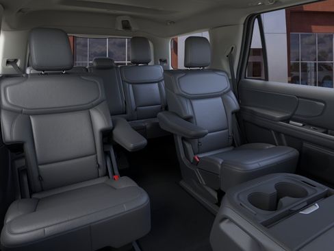 New 2026 Ford Expedition Active RWD image 11