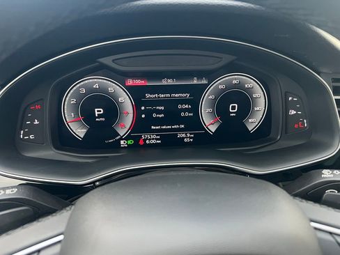 Used 2022 Audi Q8 Premium Plus w/ Premium Plus Package image 48