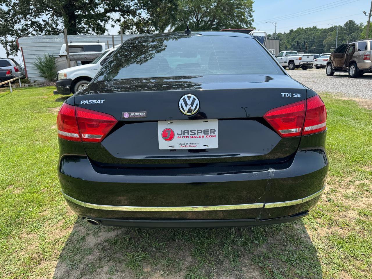 Used 2013 Volkswagen Passat TDI SE FWD image 4