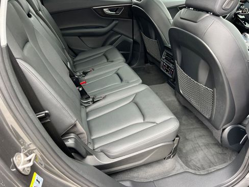 Used 2022 Audi Q7 Premium Plus w/ Premium Plus Package image 15