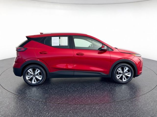 Used 2023 Chevrolet Bolt EUV LT w/ Convenience Package FWD image 6