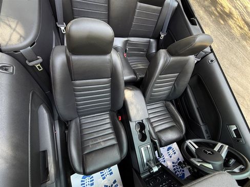 Used 2006 Ford Mustang GT RWD image 52