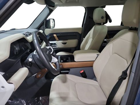 Used 2023 Land Rover Defender 110 SE image 13