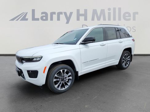 New 2025 Jeep Grand Cherokee Overland w/ Adv Protech Group III image 1