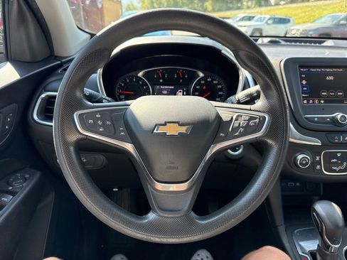 Used 2022 Chevrolet Equinox LT image 22