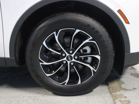 New 2026 Lincoln Nautilus Premier w/ Equipment Group 102A AWD/4WD image 32