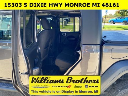 Used 2020 Jeep Gladiator Sport w/ Quick Order Package 24S image 22