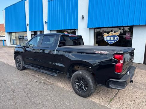 Used 2022 Chevrolet Silverado 1500 Custom Trail Boss w/ LPO, Dark Essentials Package AWD/4WD image 13