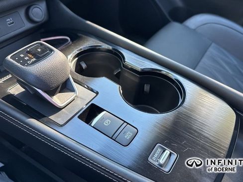 Used 2023 Nissan Rogue Platinum image 16