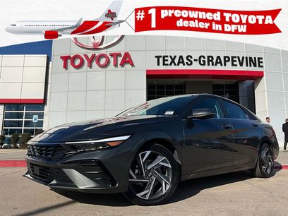 Used 2025 Hyundai Elantra Limited