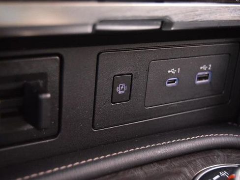 Certified 2023 Nissan Armada Platinum w/ Captain's Chairs Package image 21