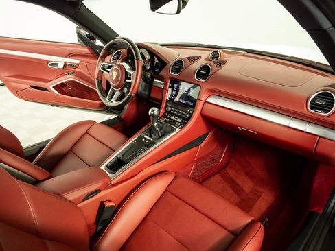 Certified 2024 Porsche 718 Cayman image 19