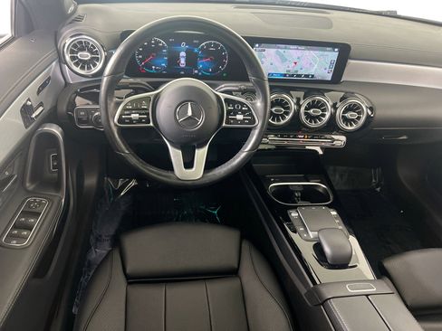 Used 2021 Mercedes-Benz CLA 250 4MATIC image 23