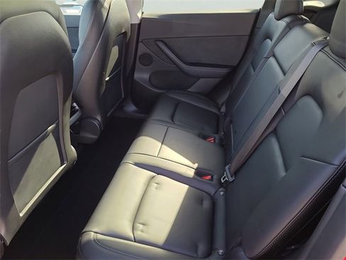 Used 2022 Tesla Model Y Performance image 17